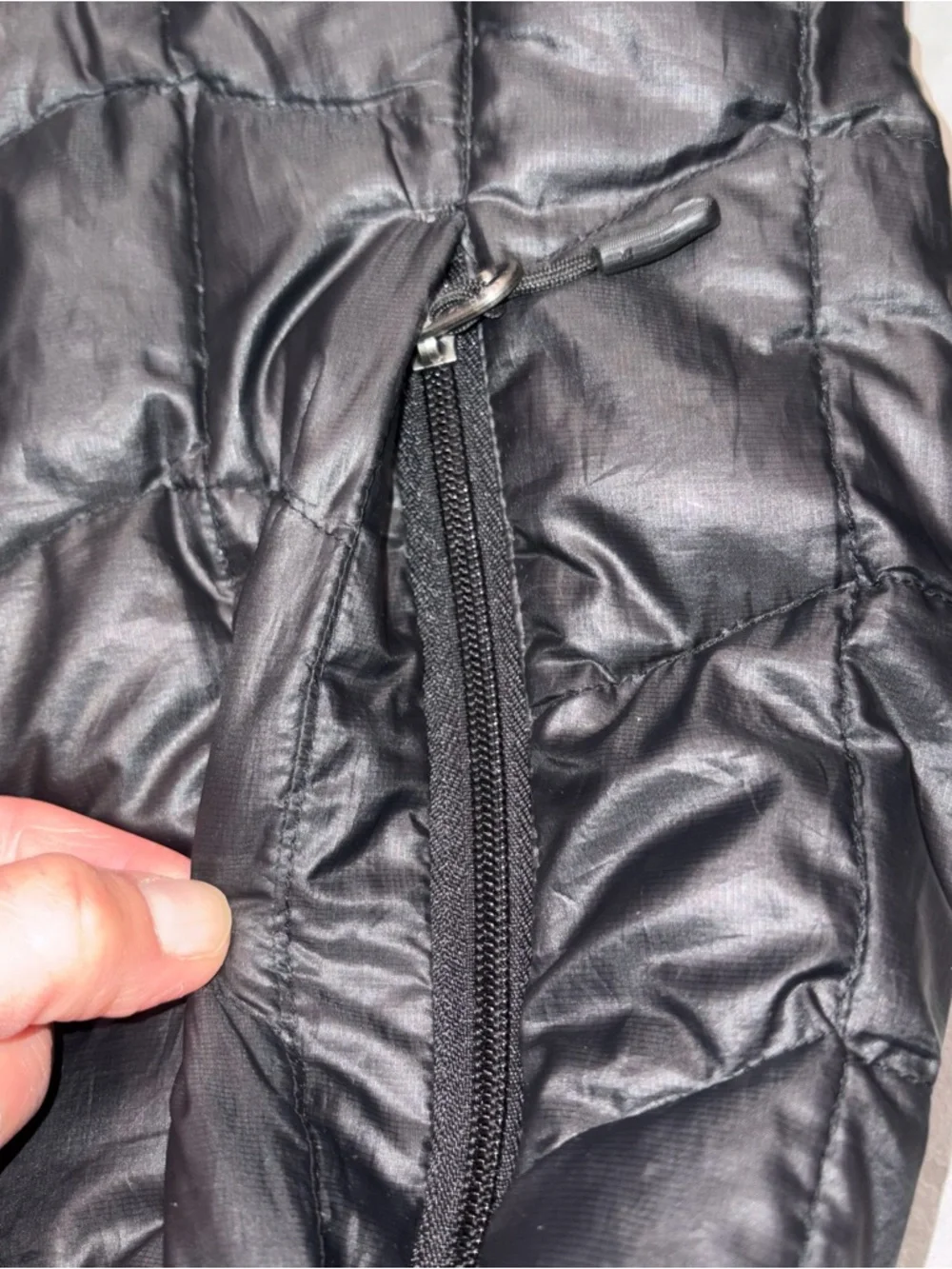 Marmot Black Quilted 800 Fill Goose Down Puffer Jacket Coat size Medium